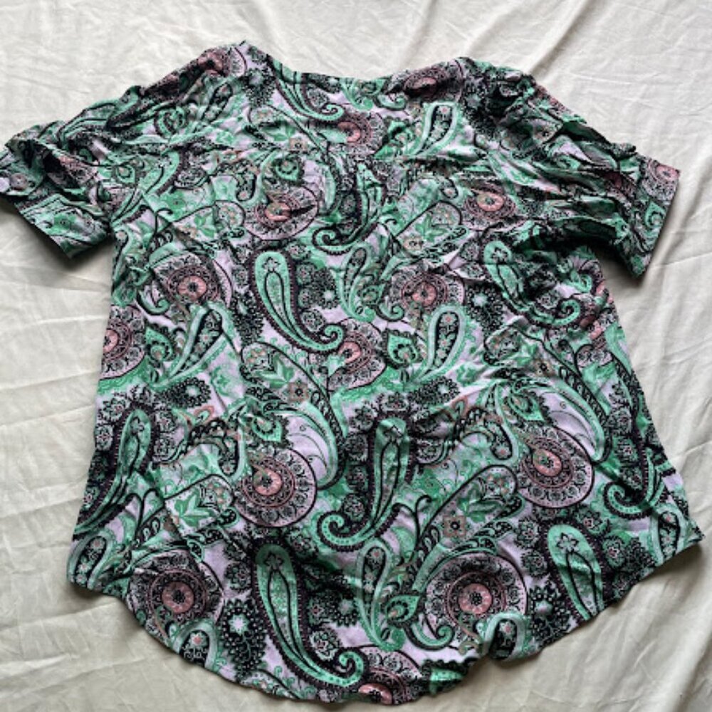 Maeve by Anthropologie | Green Pink Paisley Button-Down Blouse | Size 10 - Picture 2 of 3